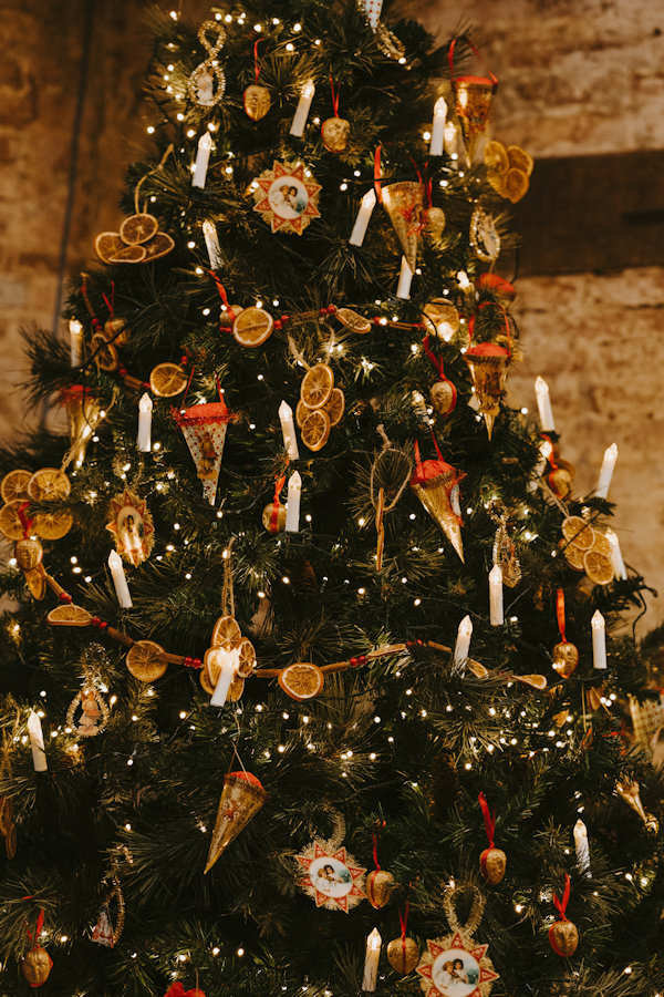 Christmas tree with fruit slices