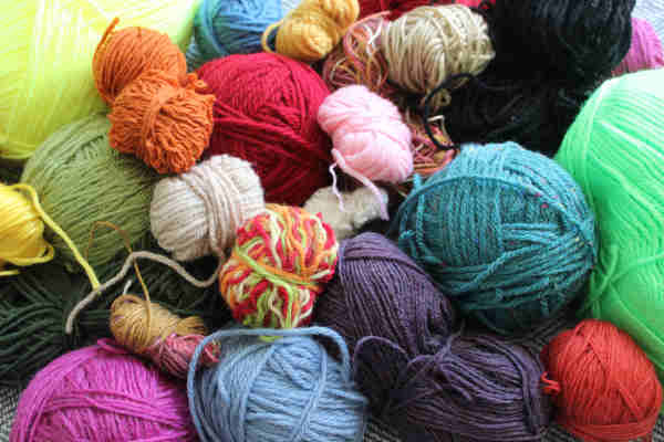 Mixed knitting yarn
